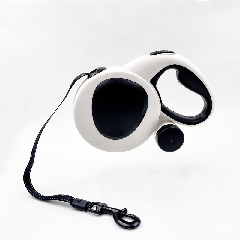 3M/5M/8M/26FT Large Pet Reflective Retractable Dog Leash With Poop Bag Dispenser